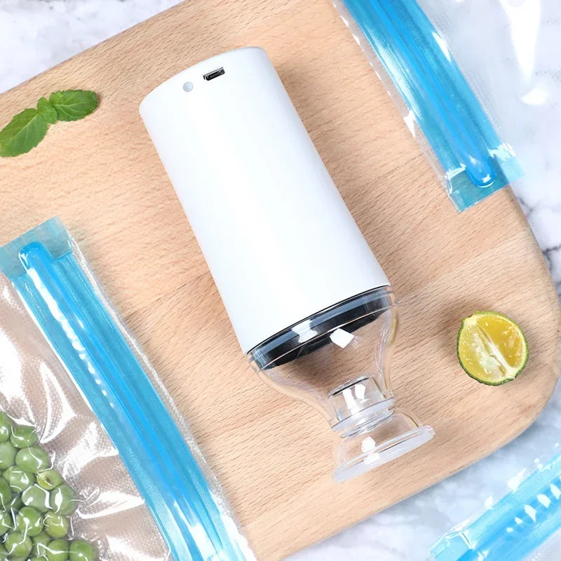 ハンディ真空シーラー 充電式 コードレス 専用袋つき｜手のひらサイズ 食品保存 冷凍 作り置き